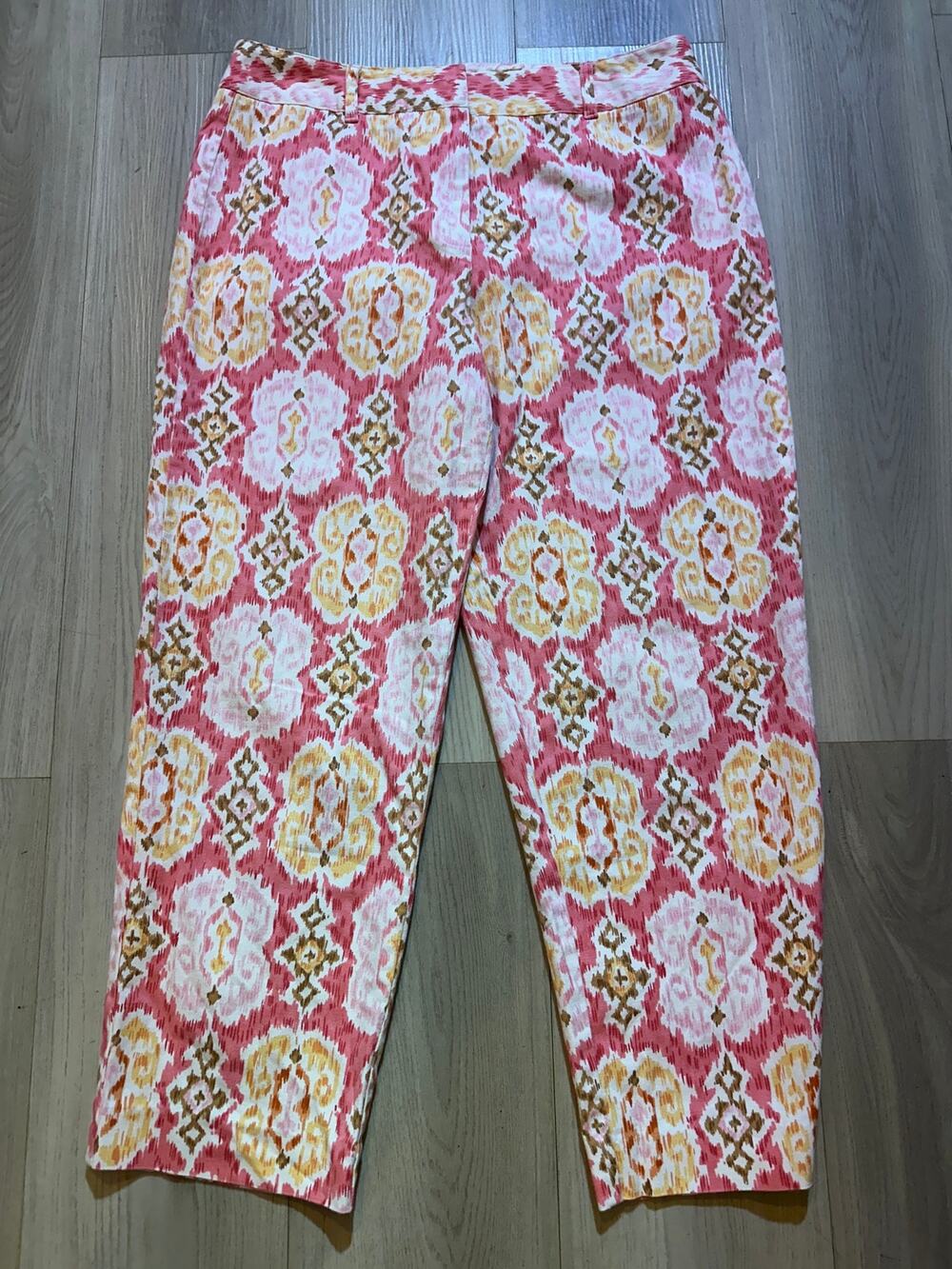 Talbots Ikat Medallion Crop Pants Pink Orange Stretch Made in USA Size 10